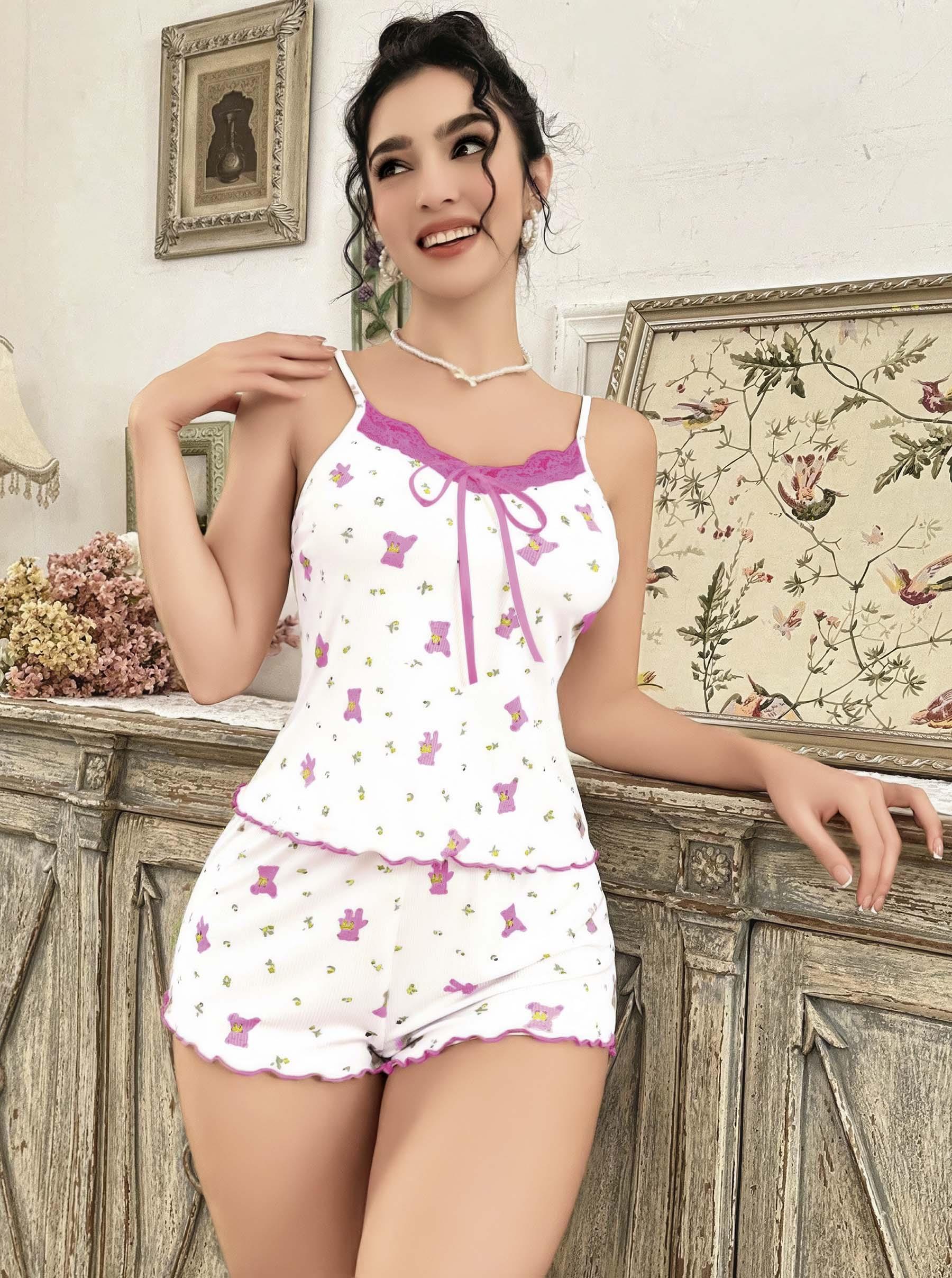 Kadın Ayıcık ve Çiçek Desenli Şortlu Gecelik Takım 5113